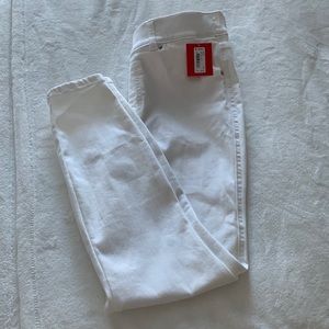 Brand New Petite Medium White Spanx Jeans